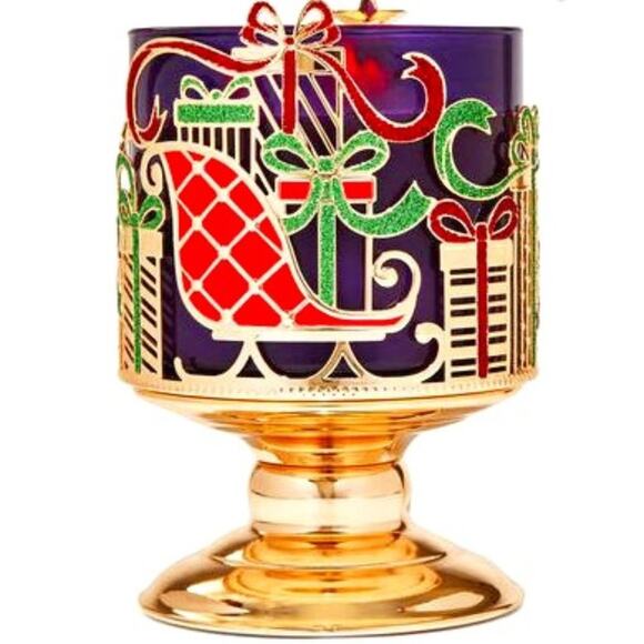 CHRISTMAS SLEIGH & PRESENTS PEDESTAL 3-WICK CANDLE HOLDER BY BATH & BODY WORKS - Picture 1 of 2
